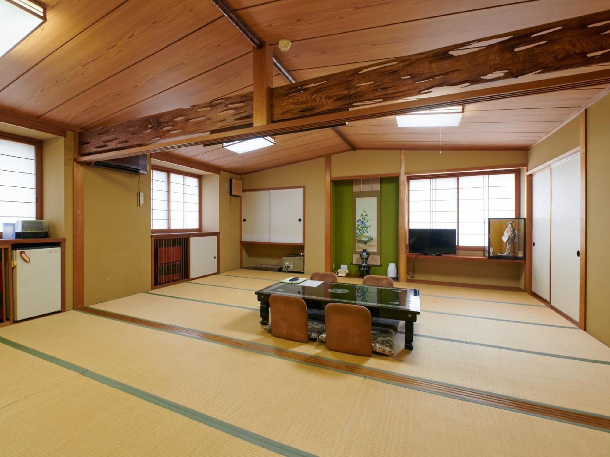 Hotel Tabist Ryokufuen Kiyoharu Takajama Exteriér fotografie